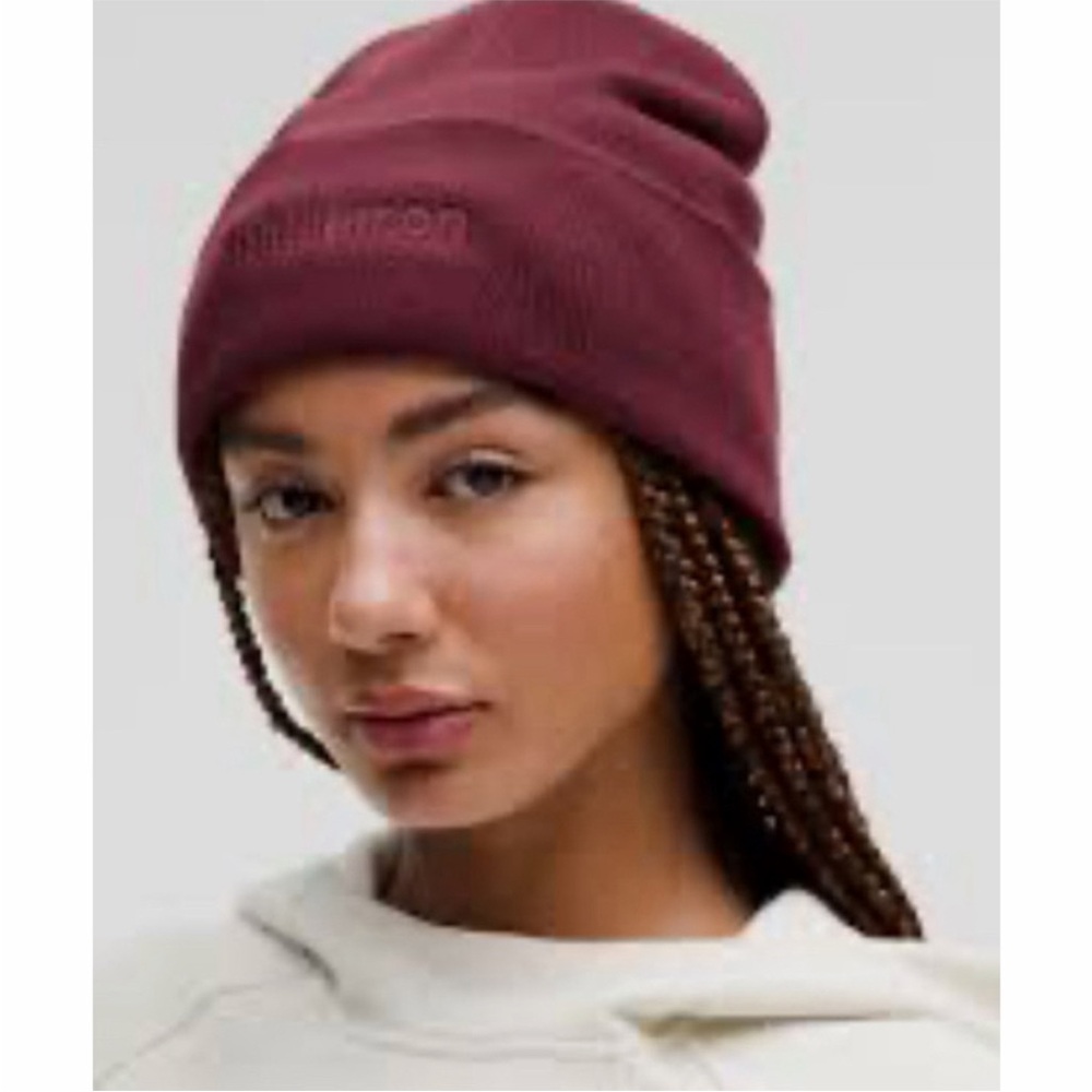 🆕 Lululemon Warm Revelation Beanie Deep Luxe Burgundy Unisex Knit Cap